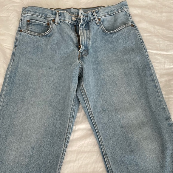 Classic Levi’s 550 Jeans - Picture 3 of 4